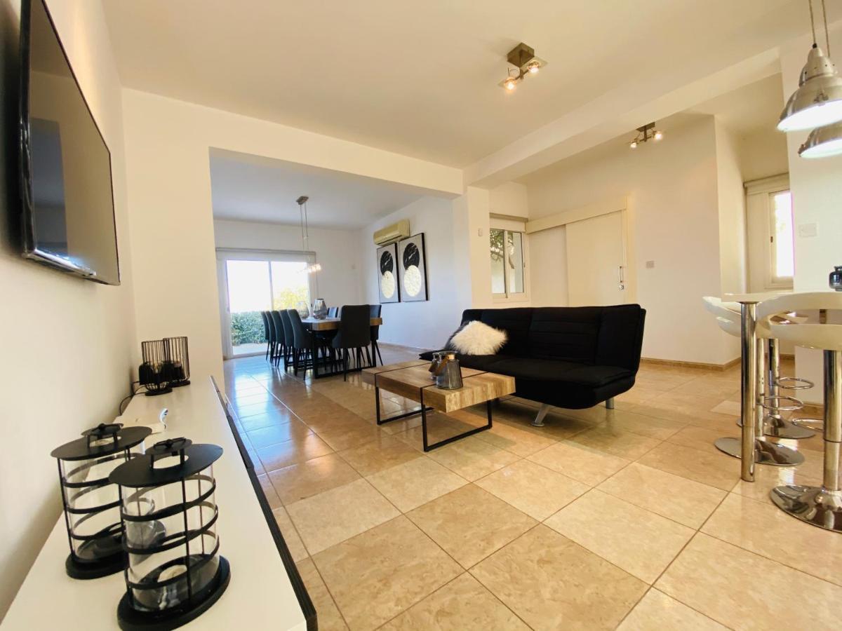 Acropolis Villa 8 Klorakas 外观 照片