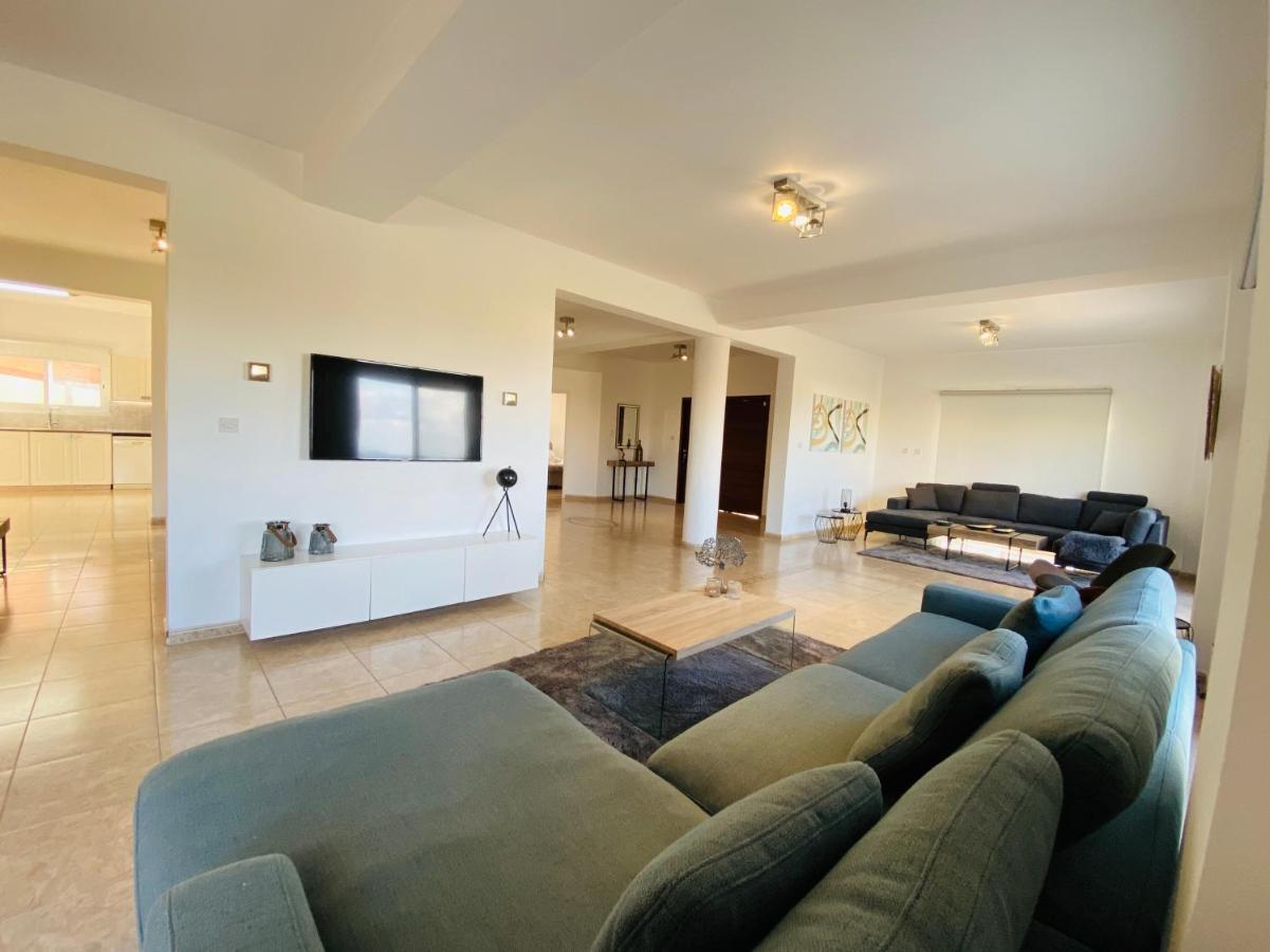 Acropolis Villa 8 Klorakas 外观 照片