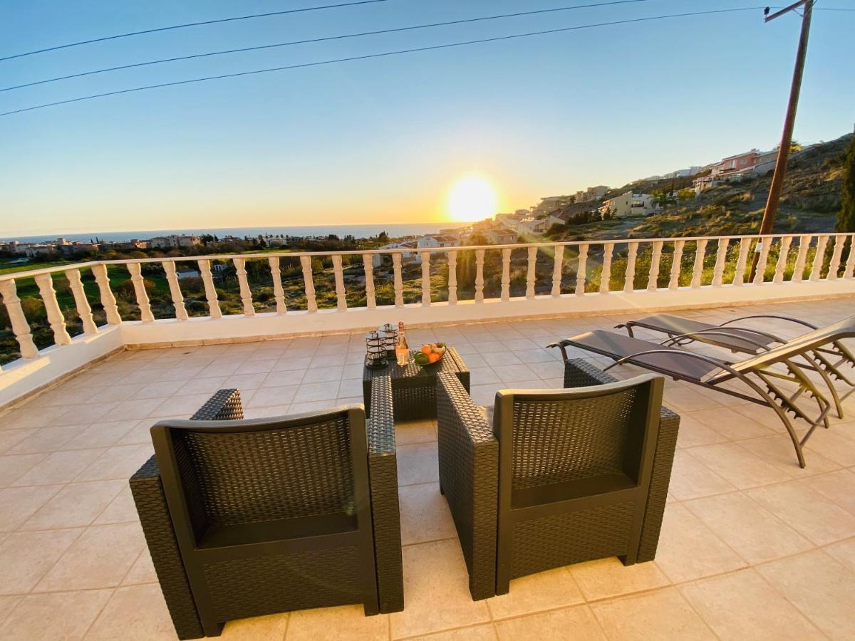 Acropolis Villa 8 Klorakas 外观 照片