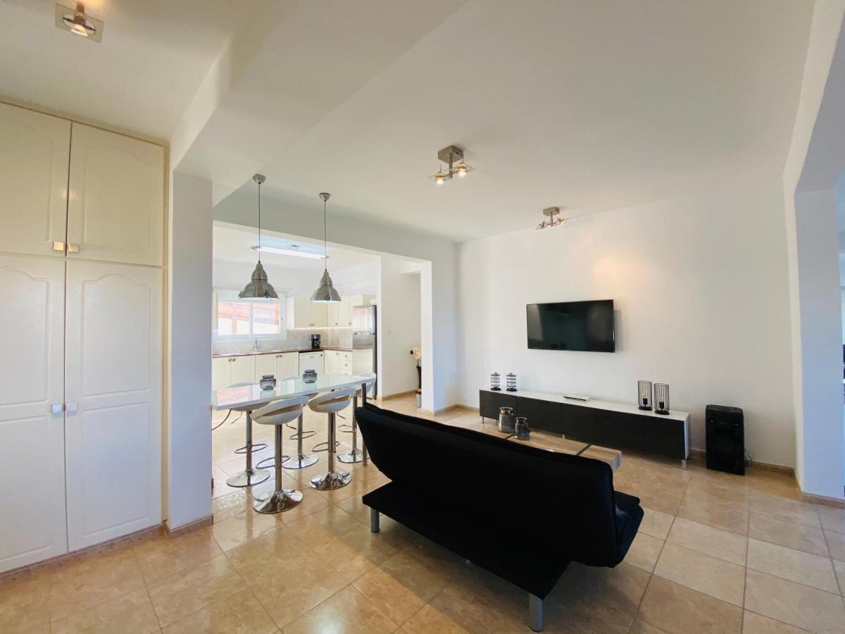 Acropolis Villa 8 Klorakas 外观 照片