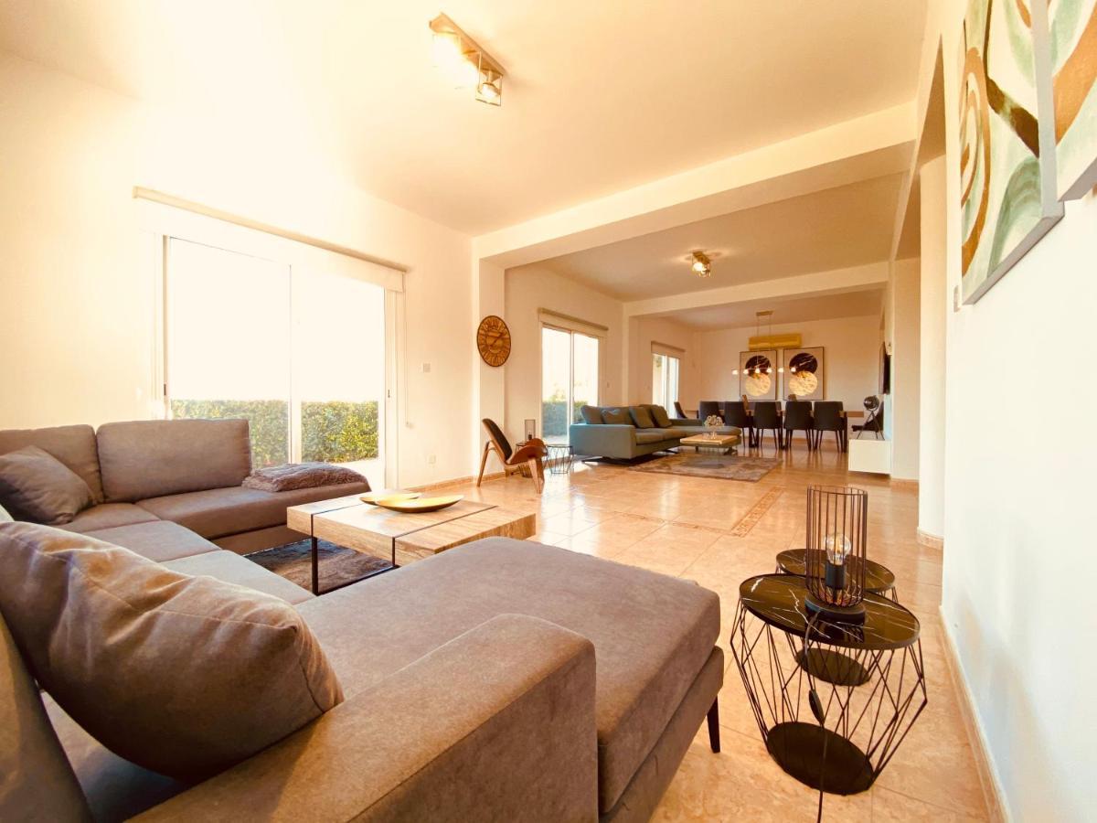 Acropolis Villa 8 Klorakas 外观 照片