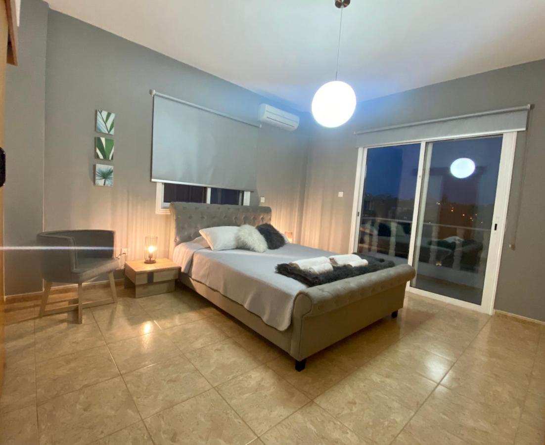 Acropolis Villa 8 Klorakas 外观 照片